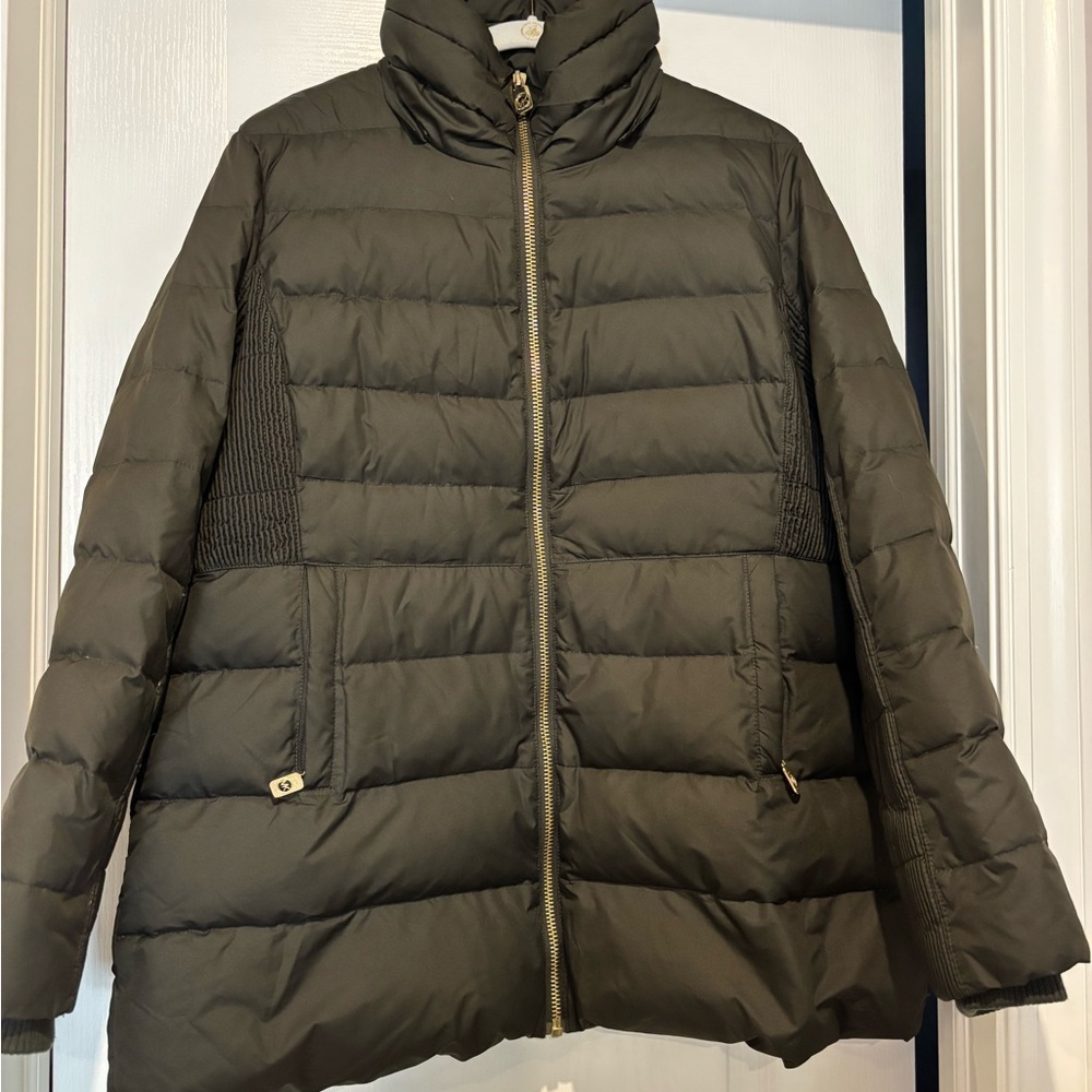 Michael Kors Olive Green Woman’s Winter Puffer Jacket